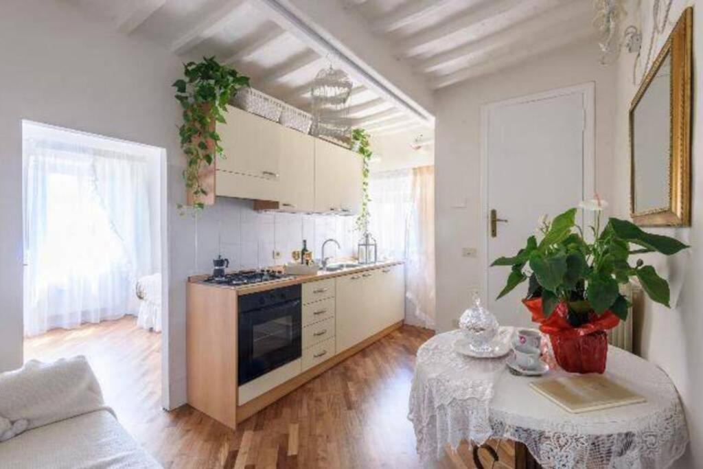 Appartamento Incantevole Nel Centro Di Arezzo Ngoại thất bức ảnh